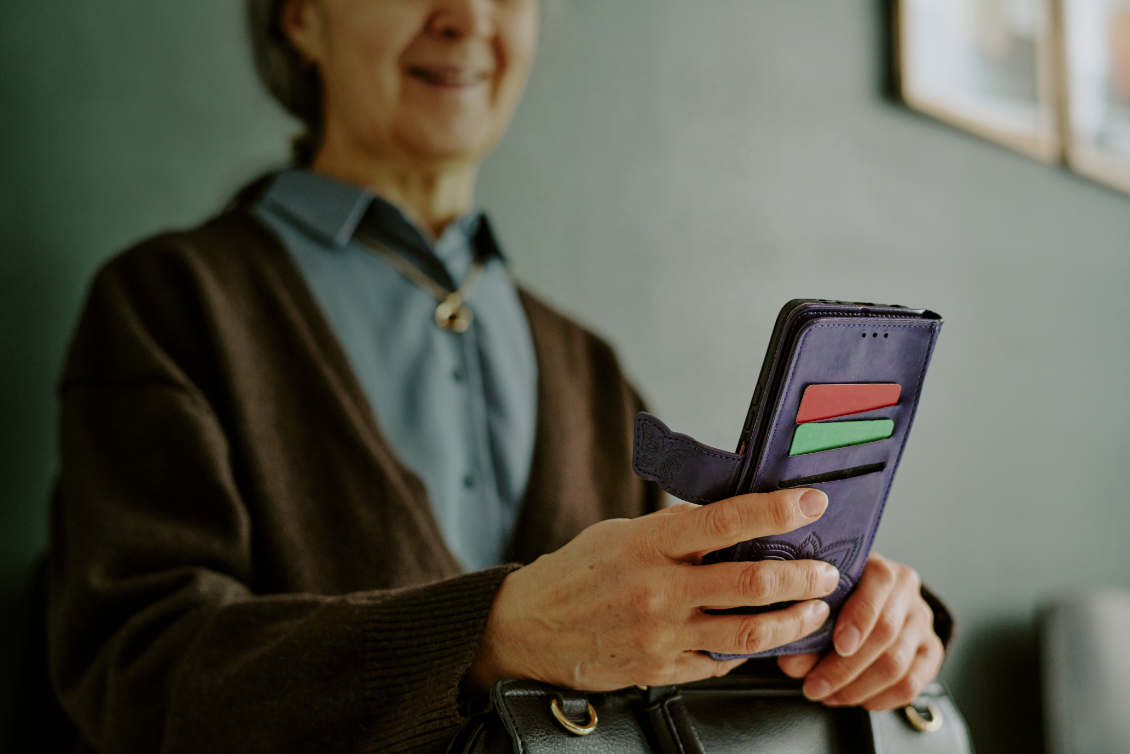 telephone-malvoyant Téléphone portable pour malvoyant avec annonces vocales et touche SOS