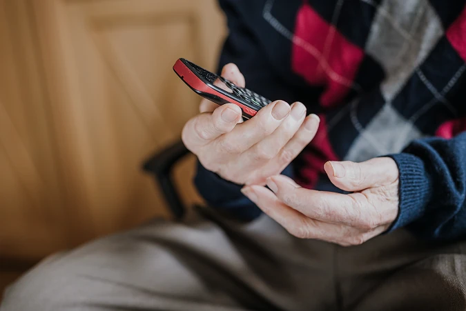telephone-portable-touche Modèle avec appels photo pour personnes ayant des troubles de mémoire